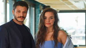 مسلسل اسقف زجاجية الحلقة 7